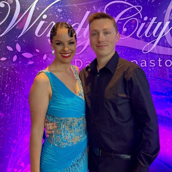 From wedding dance classes to an amateurs ballroom dance competition – amazing dance journey of Gwen & Jake Featured Image